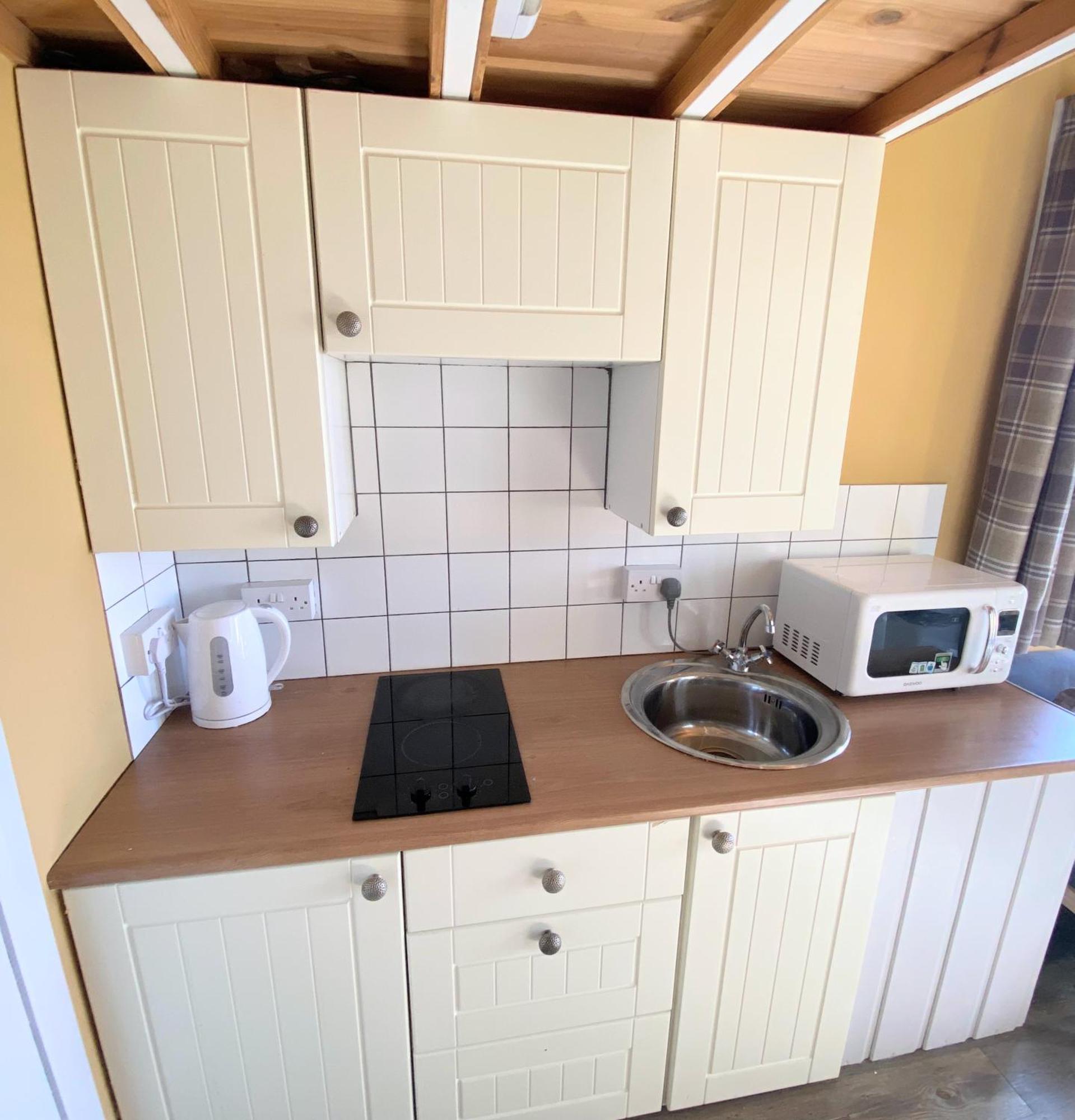 Villa Blair Tiny House With Private Hot Tub - Fife - Loch Leven - Lomond Hills Dunfermline Exterior foto