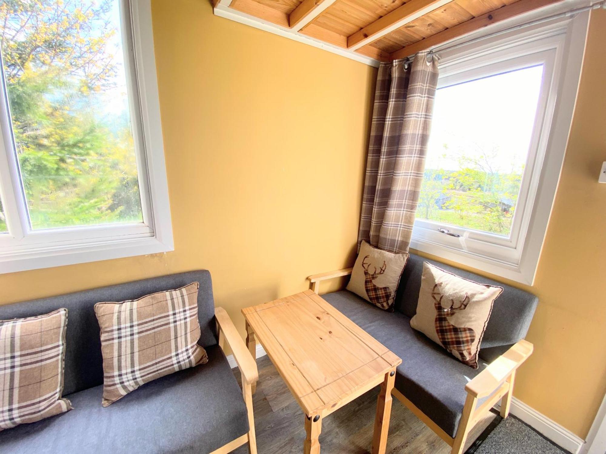 Villa Blair Tiny House With Private Hot Tub - Fife - Loch Leven - Lomond Hills Dunfermline Exterior foto